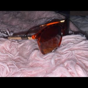 women Chanel shades!!